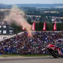 Heiße Motorrad-Action vor vollen Rängen beim Liqui Moly Motorrad Grand Prix Deutschland.