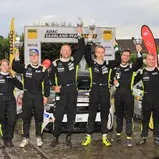 Strahlende Gesichter: Nemenich, Reiter, T. Carlberg, C. Carlberg, Peter, Baur (v.l.n.r.)