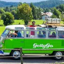 „Wunscherfüller“ in Grün: Dank der Aktion von ADAC Klassik und Sponsor GettyGo konnten Kinder und Jugendliche aus regionalen, sozialen Einrichtungen bei der ADAC Europa Classic mitfahren