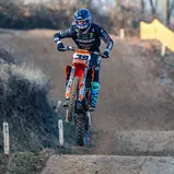 Trotz neuem Bekleidungs-Look ist beim ADAC MX Masters-Champion Roan van de Moosdijk vieles beim Alten geblieben