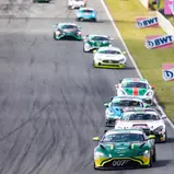 Platz zwei für den Aston Martin von Ben Dörr/Romain Leroux