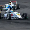Tim Tramnitz darf sich über die Führung in der ADAC Formel 4 Rookiewertung freuen