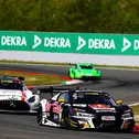 Mit sieben Punkten Vorsprung führt Kelvin van der Linde die DTM an