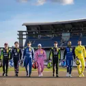  Spitzenreiter Lucas Auer (Mitte) wird beim DTM-Finale von acht Konkurrenten gejagt