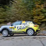Meisterliche Testfahrt: JERC Champion Calle Carlberg ließ den Mokka GSE Rally richtig fliegen