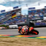 Stefan Bradl fehlte weniger als eine Sekunde auf Marquez