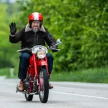 Auf geht’s in die Motorrad-Saison 2026: Die ADAC Classic meets Donauschlinge startet vom 1. bis 3. Mai wieder ihre Motoren. 
