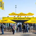 Die ADAC Mitgliederlounge befindet sich im Infield hinter den Tribünen T3/1 und T4
