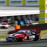 Platz zwei geht an den BMW von Hofor Racing by Bonk Motorsport