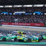 Marco Wittmann fuhr in seinem grünen BMW M4 GT3 Evo zu seinem ersten Saisonsieg