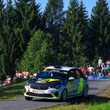 Asphaltjäger: Der Opel Corsa Rally4 zeigt sein hohes Potenzial auf verschiedenen Untergründen