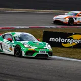 Platz zwei an den Porsche von W&S Motorsport