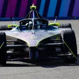 Tramnitz griff für das ABT CUPRA Formula E Team ins Steuer (Bild: LAT Images)