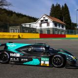 Teamchef und Fahrer in Personalunion: Franz Konrad teilt sich das Ginetta-Cockpit mit Axcil Jefferies