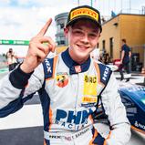 Zwei Siege am Sonntag für Taylor Barnard (18/GBR/PHM Racing)