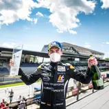 Erneuter Triumph: Laurin Heinrich holt seinen zweiten Saisonsieg im Carrera Cup