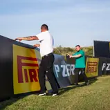 Das Unternehmen Sport Signage bringt Formel-1-Expertise in die DTM