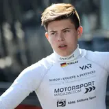 ADAC Formel 4-Pilot Niklas Krütten rangiert in der Nachwuchsserie punktgleich mit dem Gesamtführenden an der Spitze