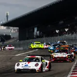 #4 Alexander Fach / Alexander Schwarzer / FACH AUTO TECH / Porsche 911 GT3 R (992), Nürburgring