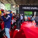 Beim Hero Walk sind die MotoGP-Piloten zum Greifen nah.
