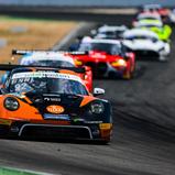 Tim Zimmermann und Jaxon Evans von Huber Racing führen die Meisterschaft im ADAC GT Masters an