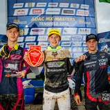 Das ADAC MX Youngster Cup Podium (v.l.): Fredsoe, Skovbjerg, Mansukkamäki