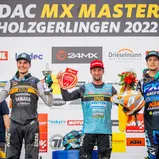 Das ADAC MX Masters Gesamt-Podium in Holzgerlingen (v.l.): Valentin Guillod, Max Nagl und Jordi Tixier
