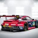 Spektakulärer Look: Die Partnerschaft der New England Patriots und der DTM kommt auf die Rennstrecke (Foto: Land-Motorsport)