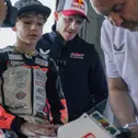 Stefan Bradl schaut den Motorradtalenten regelmäßig über die Schulter (c) Patrick Meischner
