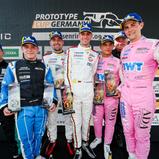 Siegerehrung: (v.l.n.r.) Torsten Kratz (Sieger Trophy), Keanu Al Azhari (Zweiter), Markus Pommer und Valentino Catalano (Sieger), Riccardo Leone Cirelli (Dritter), Karl Jennings (Vertreter bestes Team), Julien Apothéloz (Zweiter)
