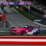 Der BMW M4 GT4 von Sandra van der Sloot