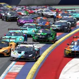 Vier Fahrer im Titelkampf der DTM eSports Championship