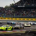 Thomas Preining tritt im Porsche 911 GT3 R mit dem beliebten Grello-Design an