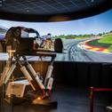 Zur Infrastruktur in Köln gehört unter anderem ein Simulator (c) Toyota