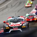 Der Porsche von AVIA W&S Motorsport ging im letzten Renn-Viertel in Führung