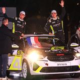 Perfekter Abschluss für ein starkes Team: Calle Carlberg und Copilot Jørgen Eriksen