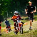 Bei den Schnupperkursen der ADAC MX Academy lernen Kinder innerhalb von einem halben Tag Motocross fahren