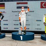 Laurin Heinrich ist weiterhin in der Spitzengruppe des Carrera-Cup-Klassements unterwegs
