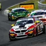 Der BMW M4 GT4 vor den Titelkonkurrenten