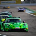 Highlight am Stand des ADAC: Der Porsche 911 GT3 R von DTM Champion Ayhancan Güven