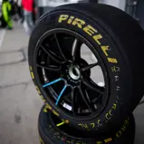 Mit dem P Zero DHG hat Pirelli 2025 einen neuen Reifentyp ins ADAC GT Masters gebracht