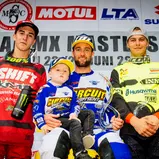 ADAC MX Masters, Bielstein, Hunter Lawrence ( Australien / Honda / KMP-Honda-Racing ), Maximilian Nagl ( Deutschland / TM / TM Factory Racing ) mit seinem Sohn Mason und Henry Jacobi ( Deutschland / Husqvarna / STC Husqvarna Racing )