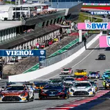 Der Rennstart zum Sonntagsrennen auf dem Red Bull Ring