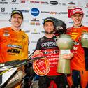 Das Gesamt-Podium in Fürstlich Drehna (v.l.): Adam Sterry, Max Nagl und Maximilian Spies
