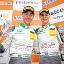 Kelvin und Sheldon van der Linde (r.) sind eines von drei Brüderpaaren, denen zusammen ein Sieg gelang