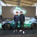 Jack Aitken und Mattias Ekström im Fahrerlager des FIA ETCR eTouring Car World Cup