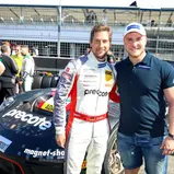 Robert Renauer mit Kugelstoßer Simon Bayer
