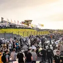Für Samstag und Sonntag gibt es Zusatztickets für den Besuch der Startaufstellung