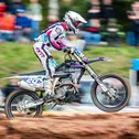 Schon die jüngsten Racer auf 50 ccm Maschinen und E-Bikes können um den DMX-Titel fahren