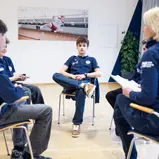 Amin Kara Osman im Seminar mit weiteren Kadersportlern (Foto Gruppe C Photography)